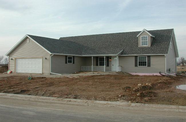 21 W Sedgemeadow St., Elkhorn, WI 53121