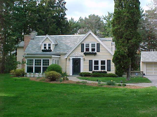 1212 E Brown Deer Rd., Bayside, WI 53217