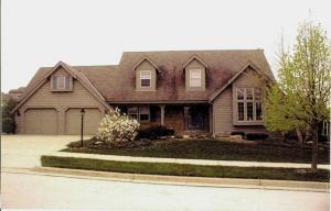 1219 W Woodview Rd., Waukesha, WI 53189
