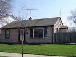 5836 N 76th St., Milwaukee, WI 53218