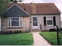 1009 W Grand Ave., Port Washington, WI 53074