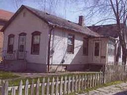 1121 N Memorial Dr., Racine, WI 53404