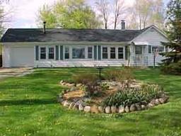 824 W Walworth St., Elkhorn, WI 53121