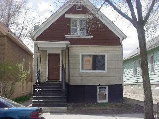 1919 S Winona Ln., Milwaukee, WI 53204