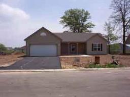 59 W Sedgemeadow St, Elkhorn, WI 53121