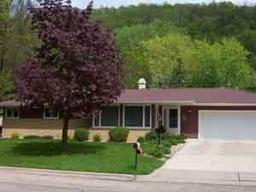 3307 Elm Dr, La Crosse, WI 54601