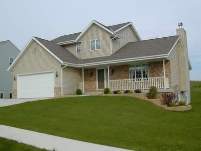 914 Taft Ter., Hartford, WI 53027