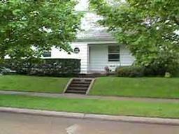 104 22nd St., La Crosse, WI 54601