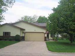 4416 Juniper St, La Crosse, WI 54601