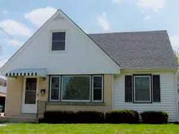2662 N 67th St., Wauwatosa, WI 53213