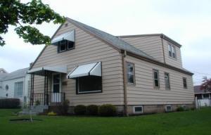 3718 S 14th St., Milwaukee, WI 53221