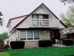 4920 N 88th St #4922, Milwaukee, WI 53225