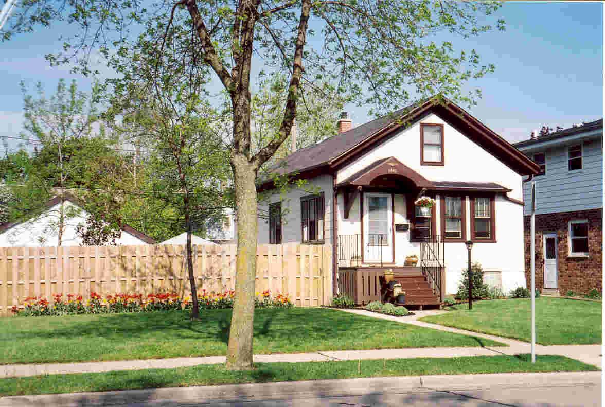 3445 S Clement, Milwaukee, WI 53207