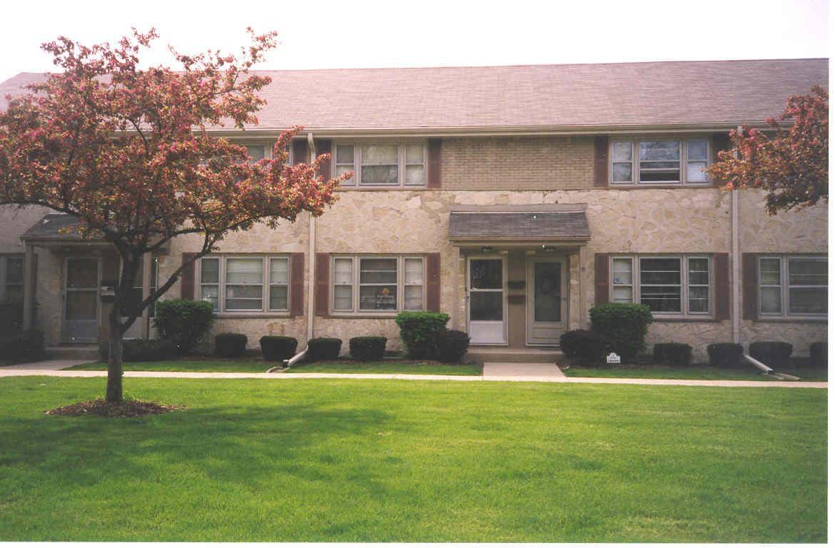 4913 N Santa Monica Blvd., Whitefish Bay, WI 53217