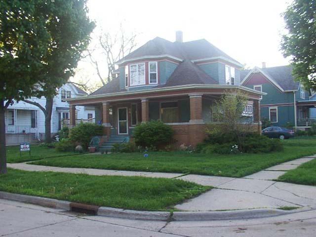 809 N 4th St., Watertown, WI 53098