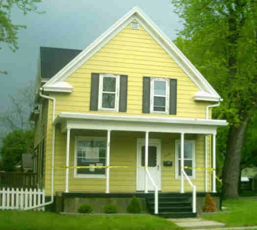 423 8th St., Fond Du Lac, WI 54935