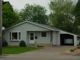 3036 S Losey Blvd, La Crosse, WI 54601