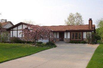 16290 W Mayflower Dr., New Berlin, WI 53151
