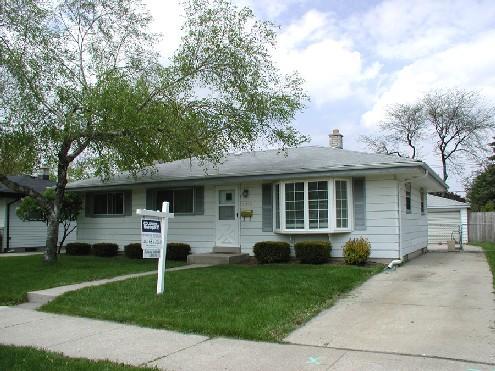 2908 Brentwood Dr., Racine, WI 53403