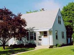 3832 S 20th St., Milwaukee, WI 53221