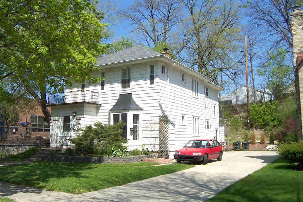 1416 Martha Washington Dr #1418, Wauwatosa, WI 53213