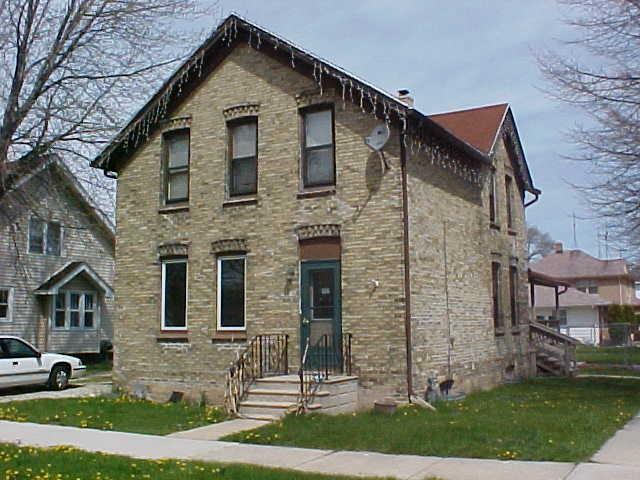 1702 Alexander Ct, Sheboygan, WI 53081