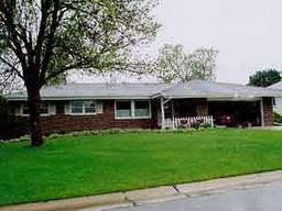 10525 W Friar Ln., Franklin, WI 53132