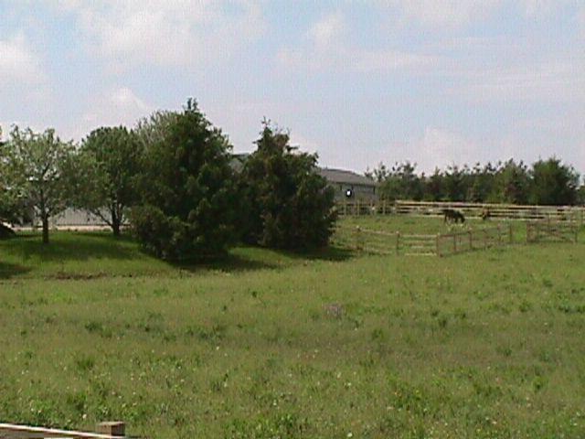 5952 Arthur Rd., Hartford, WI 53027