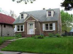 3227 N 58th St, Milwaukee, WI 53216