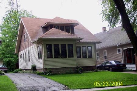 2346 N 61st, Wauwatosa, WI 53213