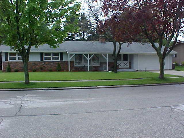 1018 Fairview Dr., Port Washington, WI 53074