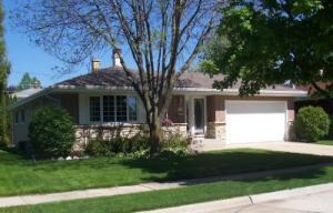 2215 N 27th Pl., Sheboygan, WI 53083