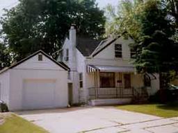 1725 Koller Ln., West Bend, WI 53090