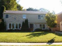 4752 N Cumberland Blvd., Whitefish Bay, WI 53211