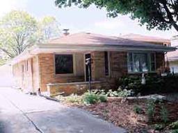 4169 N 97th St., Wauwatosa, WI 53222