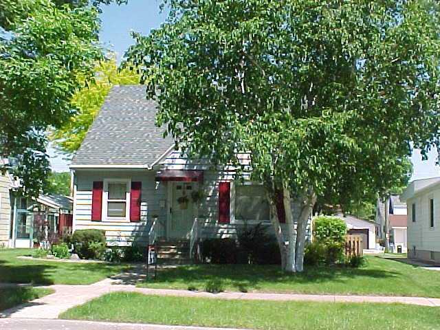 2121 Adams St., La Crosse, WI 54601