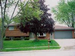 649 Deer Pass Rd., Saukville, WI 53080
