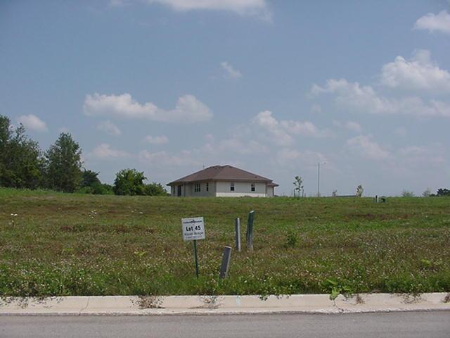 312 White Eagle Ct., Hartford, WI 53027