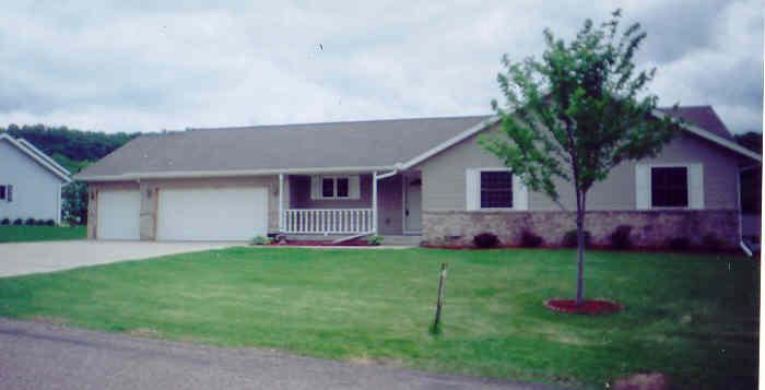 W6045 Ruth Ln, Onalaska, WI 54650