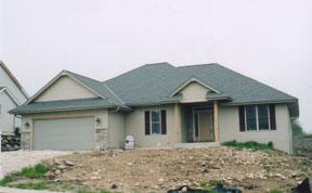 876 W Washington Ave., Hartford, WI 53027