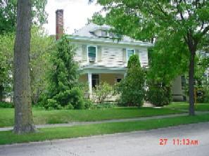 1327 Main St, La Crosse, WI 54601