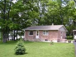 23118 Hillcrest Rd., Dover, WI 53139