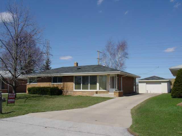 6232 W Plainfield, Greenfield, WI 53220