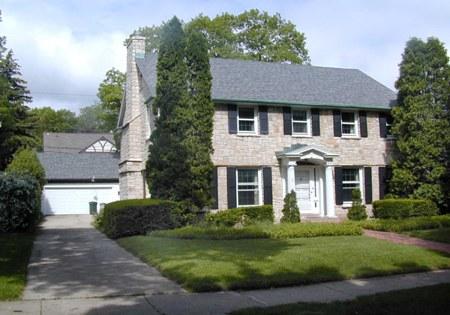 4939 N Cumberland Blvd, Whitefish Bay, WI 53217