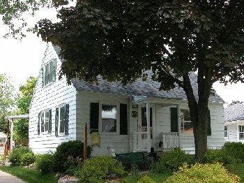 6455 N Willow Glen Ln., Glendale, WI 53209