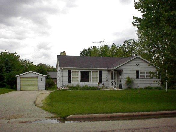 608 N Church, Elkhorn, WI 53121