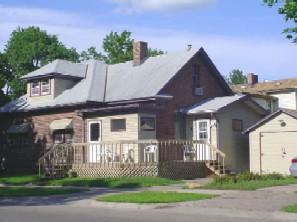 1602 Adams St., La Crosse, WI 54601