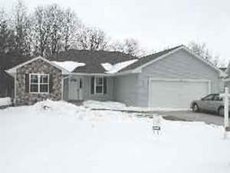 1311 Elm St, Hartford, WI 53027