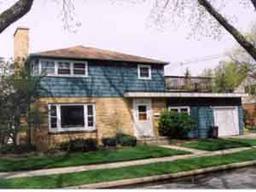 4801 N Diversey Blvd, Whitefish Bay, WI 53217