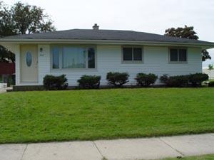 2407 E Henry, Cudahy, WI 53110